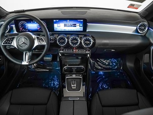 New 2025 Mercedes-Benz CLA 250 image 12