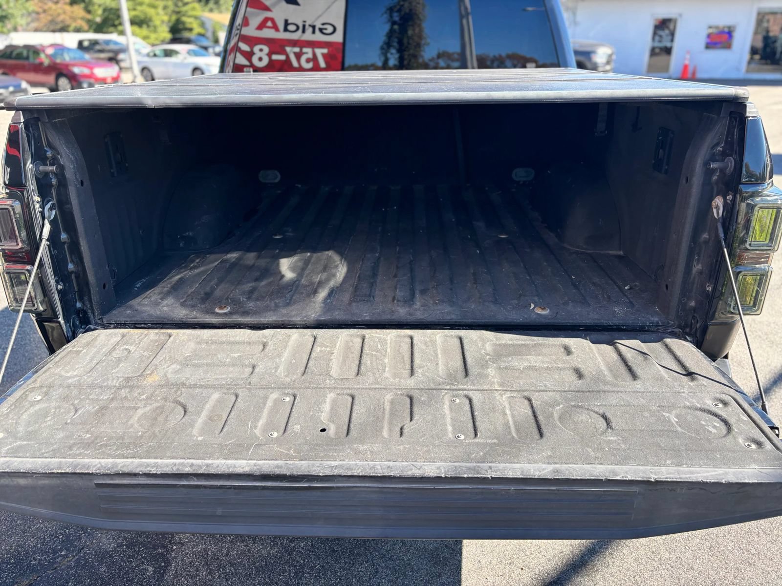 Used 2016 Ford F150 XLT w/ Equipment Group 301A Mid RWD image 5