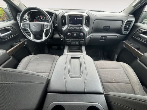 Used 2021 Chevrolet Silverado 1500 RST w/ Convenience Package II AWD/4WD image 10