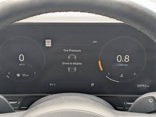 Certified 2024 Hyundai Kona Limited FWD image 27