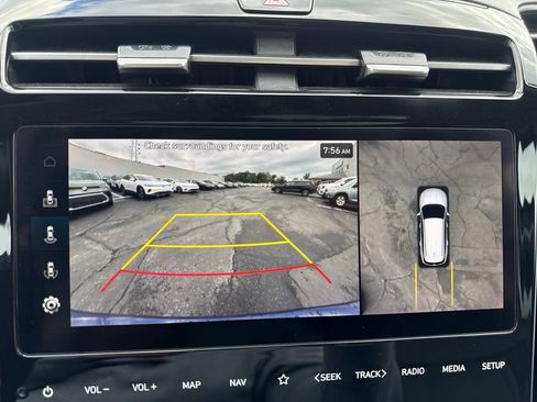 Used 2023 Hyundai Tucson Limited AWD/4WD image 17