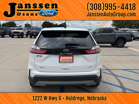 Used 2024 Ford Edge SEL AWD/4WD image 7