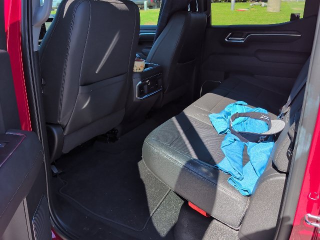 Used 2022 GMC Sierra 1500 SLT AWD/4WD image 14