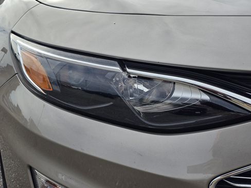 Used 2024 Chevrolet Malibu LT image 4