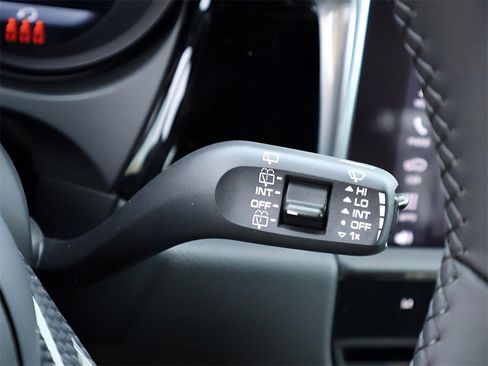 New 2026 Porsche Macan image 30