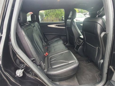 Certified 2020 Lincoln Nautilus FWD image 32