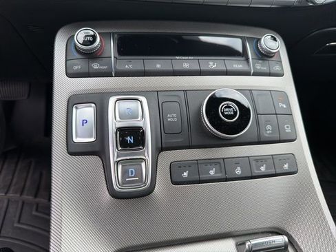 Used 2022 Hyundai Palisade Calligraphy image 8