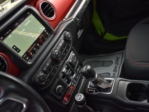 Used 2021 Jeep Wrangler Unlimited Rubicon w/ Dual Top Group image 20