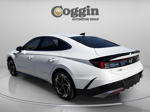 New 2026 Hyundai Sonata SEL FWD image 4