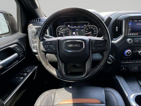 Used 2021 GMC Sierra 1500 AT4 w/ AT4 Value Package AWD/4WD image 9