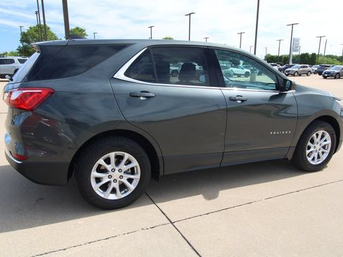 Used 2020 Chevrolet Equinox LT FWD image 5