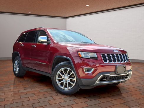 Used 2014 Jeep Grand Cherokee Limited w/ Luxury Group II AWD/4WD image 3