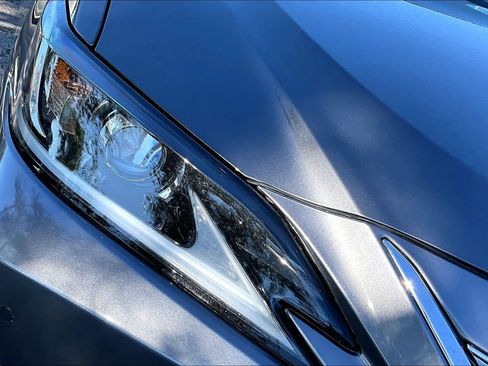 Used 2020 Lexus ES 350 w/ Premium Package image 27