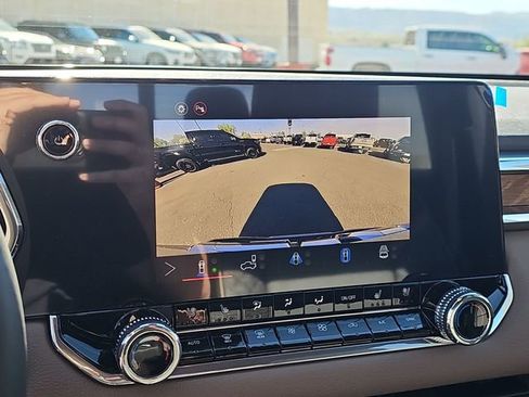 New 2026 GMC Canyon Denali image 13