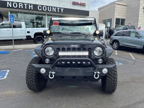 Used 2014 Jeep Wrangler Rubicon AWD/4WD image 2