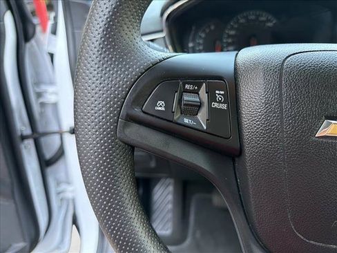 Used 2020 Chevrolet Trax LT AWD/4WD image 14