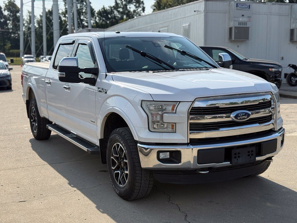 Used 2016 Ford F150 Lariat w/ Equipment Group 502A Luxury AWD/4WD image 4