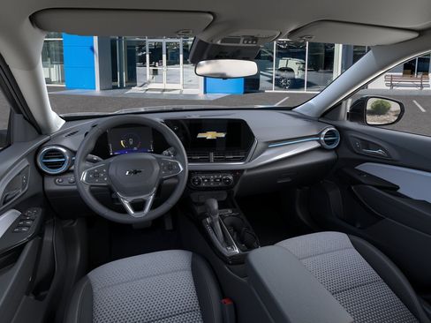 New 2026 Chevrolet Trax LT w/ Midnight Edition FWD image 15