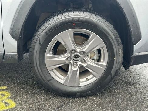Used 2025 Toyota RAV4 XLE FWD image 13