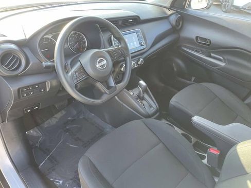 Certified 2025 Nissan Kicks Play S image 12