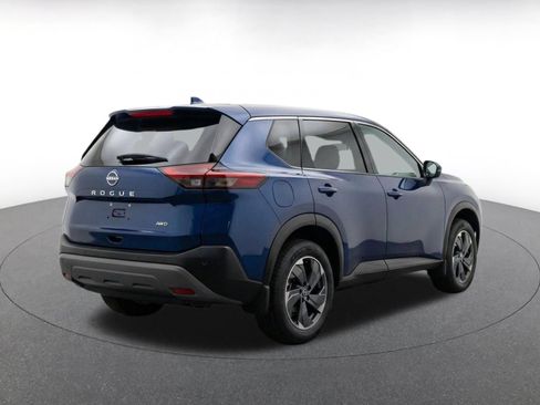 Used 2025 Nissan Rogue SV FWD image 11