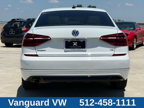 Used 2017 Volkswagen Passat 1.8T R-Line FWD image 7