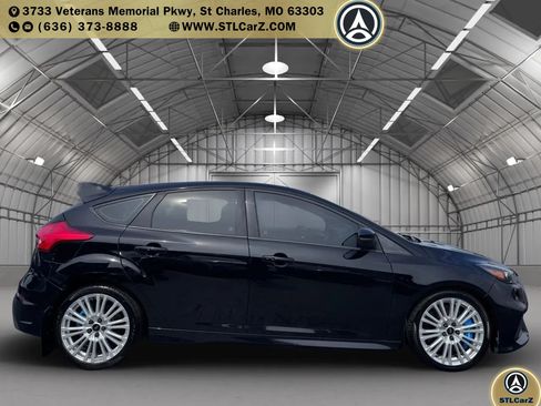 Used 2017 Ford Focus RS AWD/4WD image 2