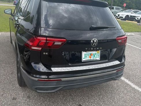 Used 2022 Volkswagen Tiguan SE FWD image 4