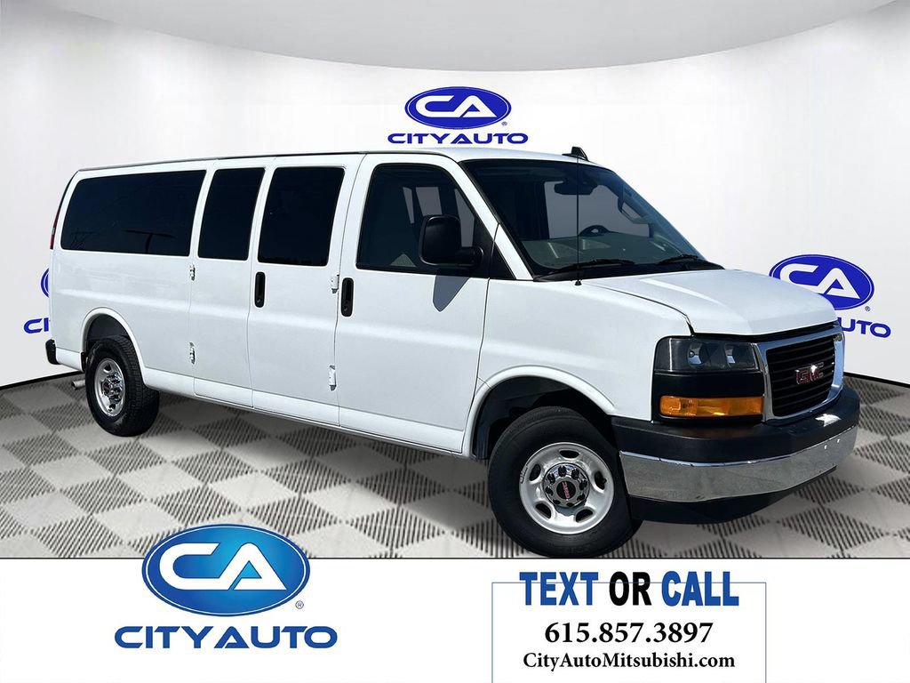 Used 2025 GMC Savana 3500 LT w/ LT Preferred Equipment Group RWD image 1
