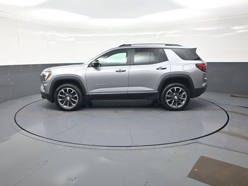 Used 2026 GMC Terrain Elevation w/ Elevation Premium Package AWD/4WD image 6