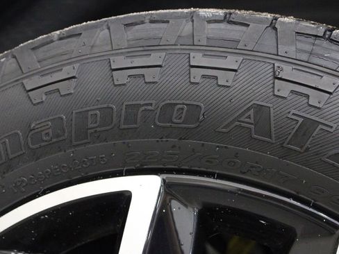 Used 2021 Chevrolet TrailBlazer ACTIV w/ Convenience Package image 42