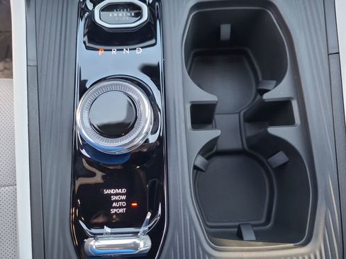 New 2026 Jeep Cherokee Limited AWD/4WD image 25