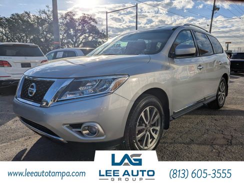 Used 2014 Nissan Pathfinder SL w/ SL Tech Package image 7