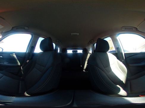 Used 2025 Nissan Rogue SV FWD image 44