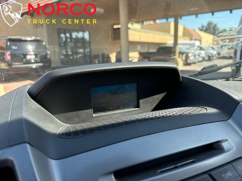 Used 2017 Ford Transit 350 XLT image 23