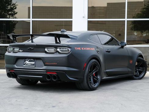 Used 2022 Chevrolet Camaro ZL1 RWD image 13