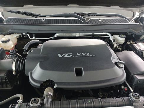 Used 2019 Chevrolet Colorado LT w/ LT Convenience Package image 14