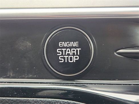 Used 2025 Kia K5 GT w/ GT1 Package image 17