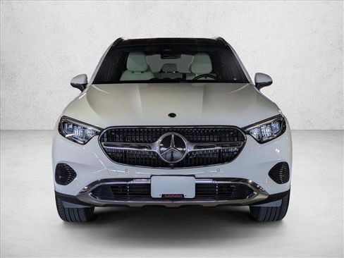 Certified 2025 Mercedes-Benz GLC 300 image 2