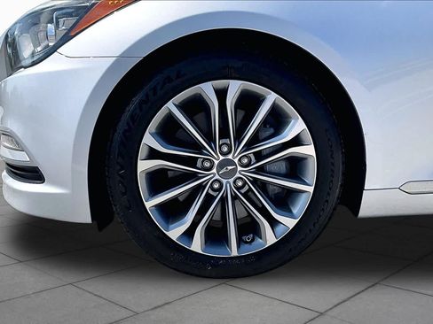 Used 2016 Hyundai Genesis 3.8 w/ Option Group 02 RWD image 11