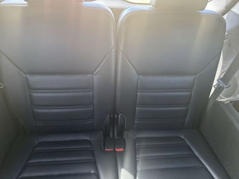 Used 2019 Kia Sorento SX image 26