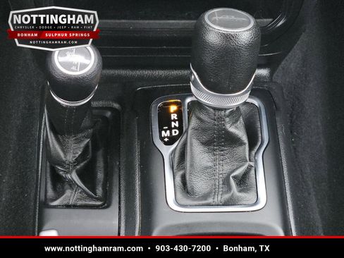 Used 2022 Jeep Gladiator Sport AWD/4WD image 14