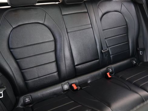 Used 2022 Mercedes-Benz GLC 300 image 19