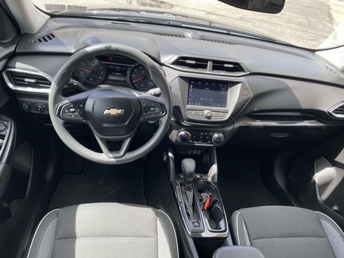 Used 2022 Chevrolet TrailBlazer LT AWD/4WD image 24