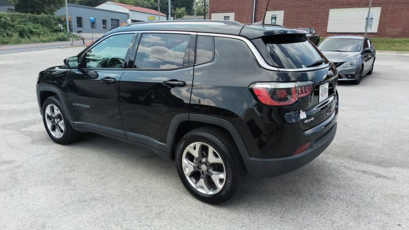 Used 2019 Jeep Compass Limited w/ Safety & Security Group AWD/4WD image 3