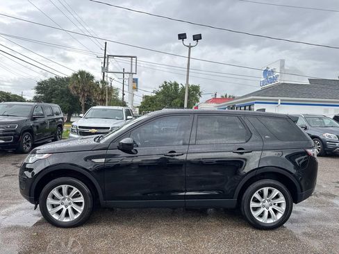 Used 2018 Land Rover Discovery Sport SE AWD/4WD image 4