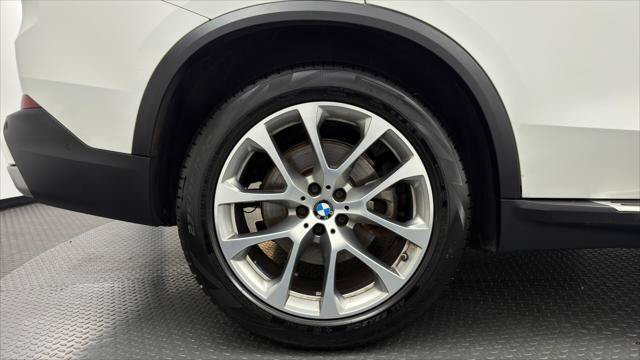 Used 2023 BMW X5 xDrive40i w/ Premium Package AWD/4WD image 37