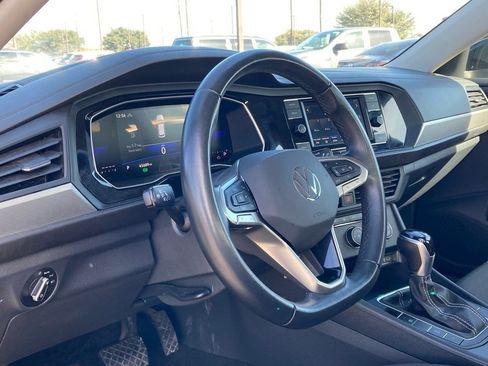Used 2024 Volkswagen Jetta S image 9