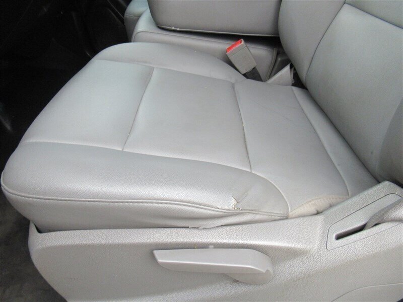 Used 2015 Chevrolet Silverado 3500 W/T RWD image 21