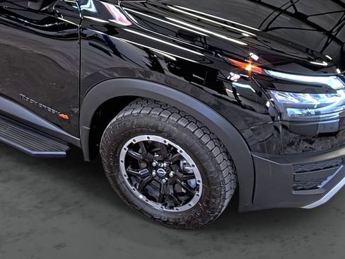 Used 2025 Nissan Pathfinder Rock Creek AWD/4WD image 15